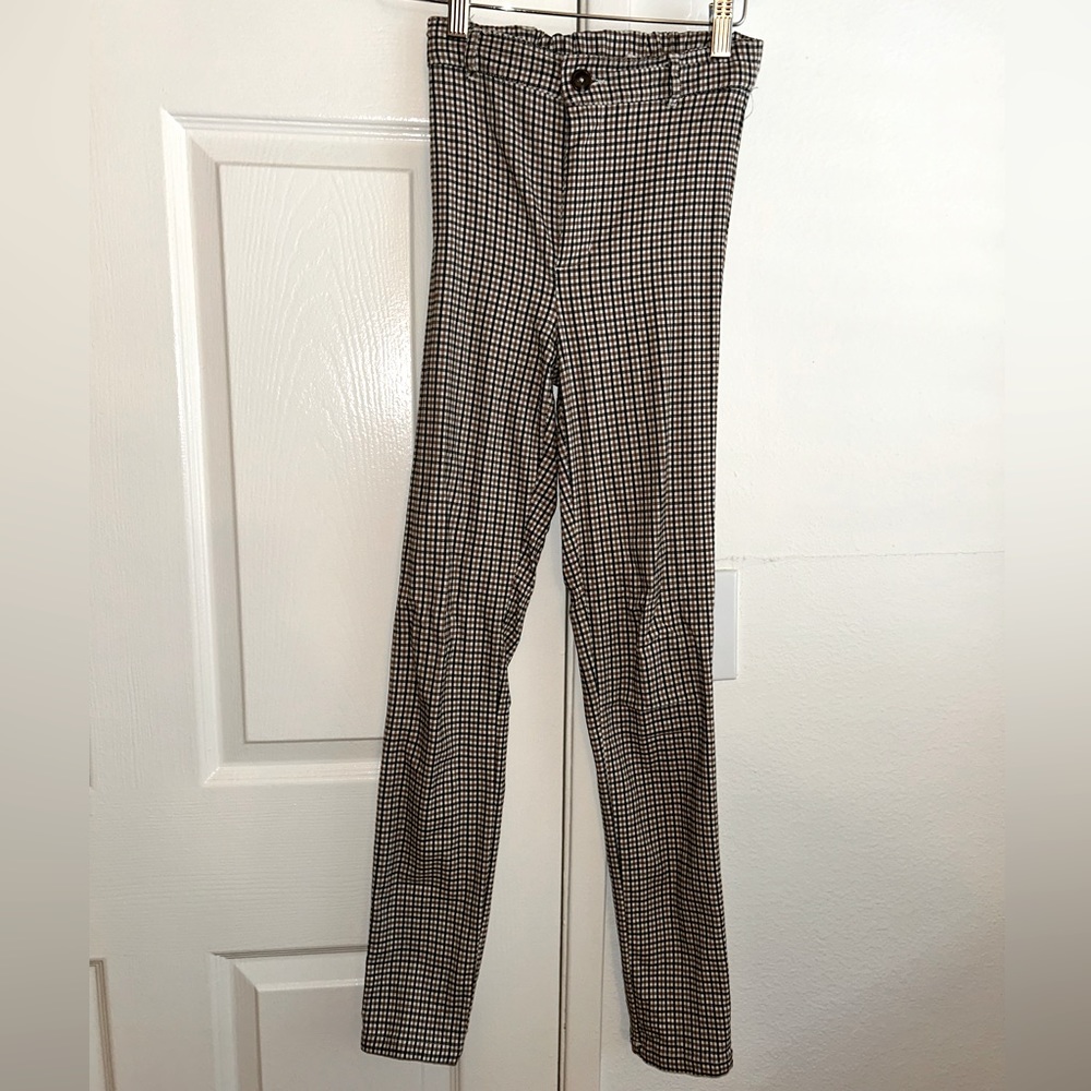 Beige plaid skinny pants